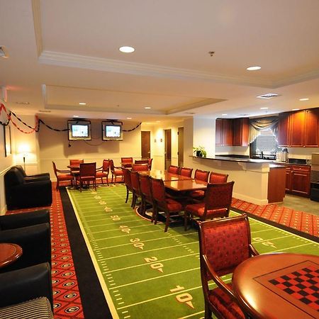 Отель Georgia Gameday Center Атенс Интерьер фото