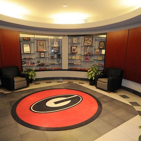 Отель Georgia Gameday Center Атенс Интерьер фото